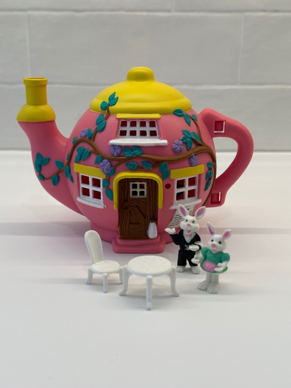 Vintage 90s Vivid Imaginations Teeny Weeny Families Hippity Hop Cafe Playset(18b